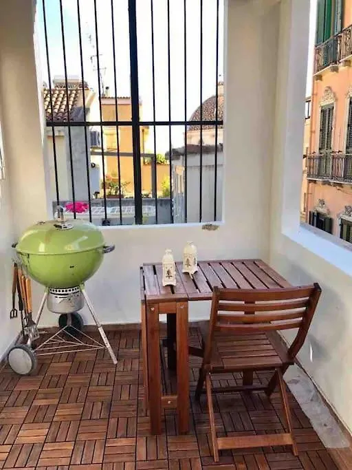 Inner City History House Cagliari Apartment